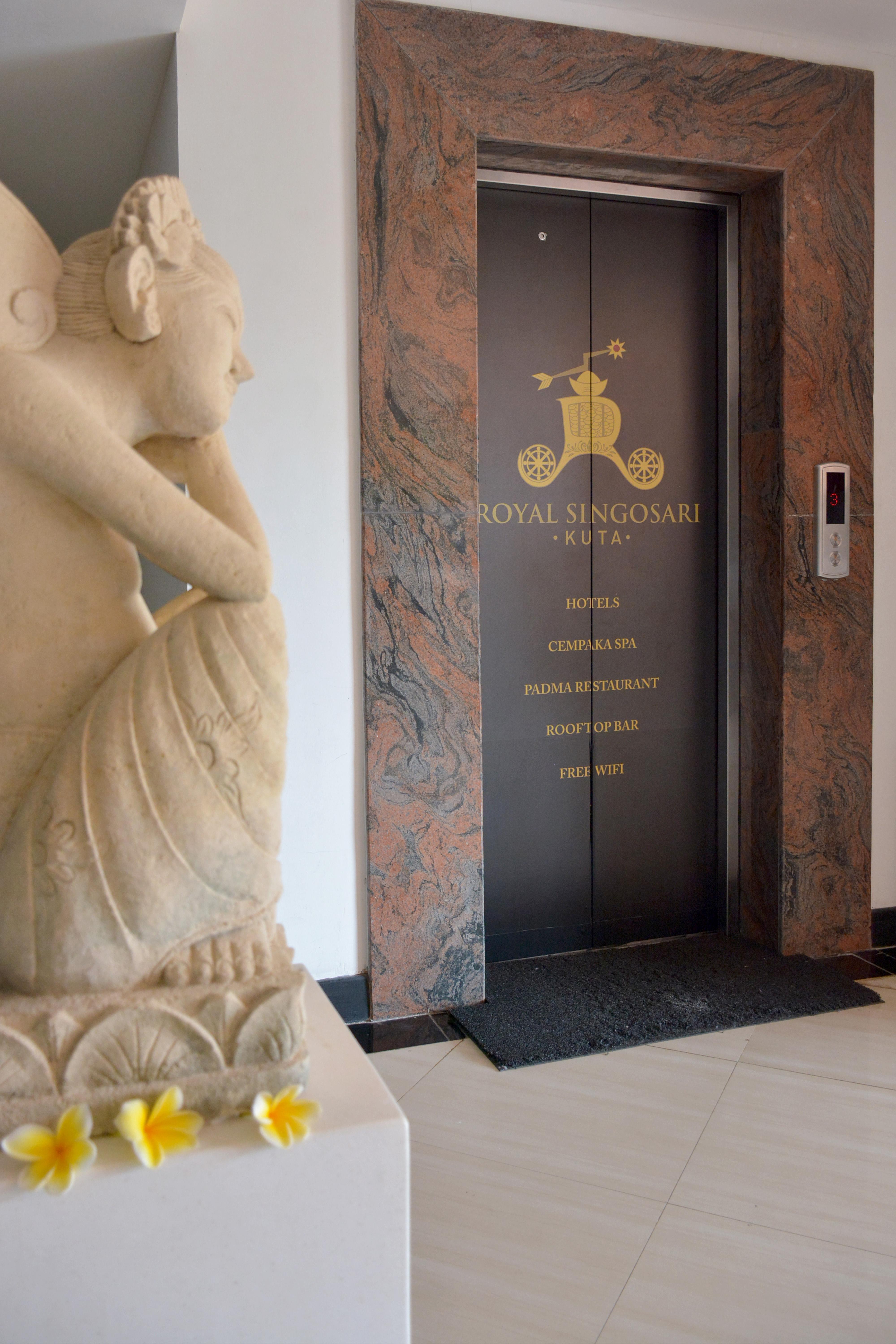 Royal Regantris Kuta Hotell Kuta Lombok Exteriör bild