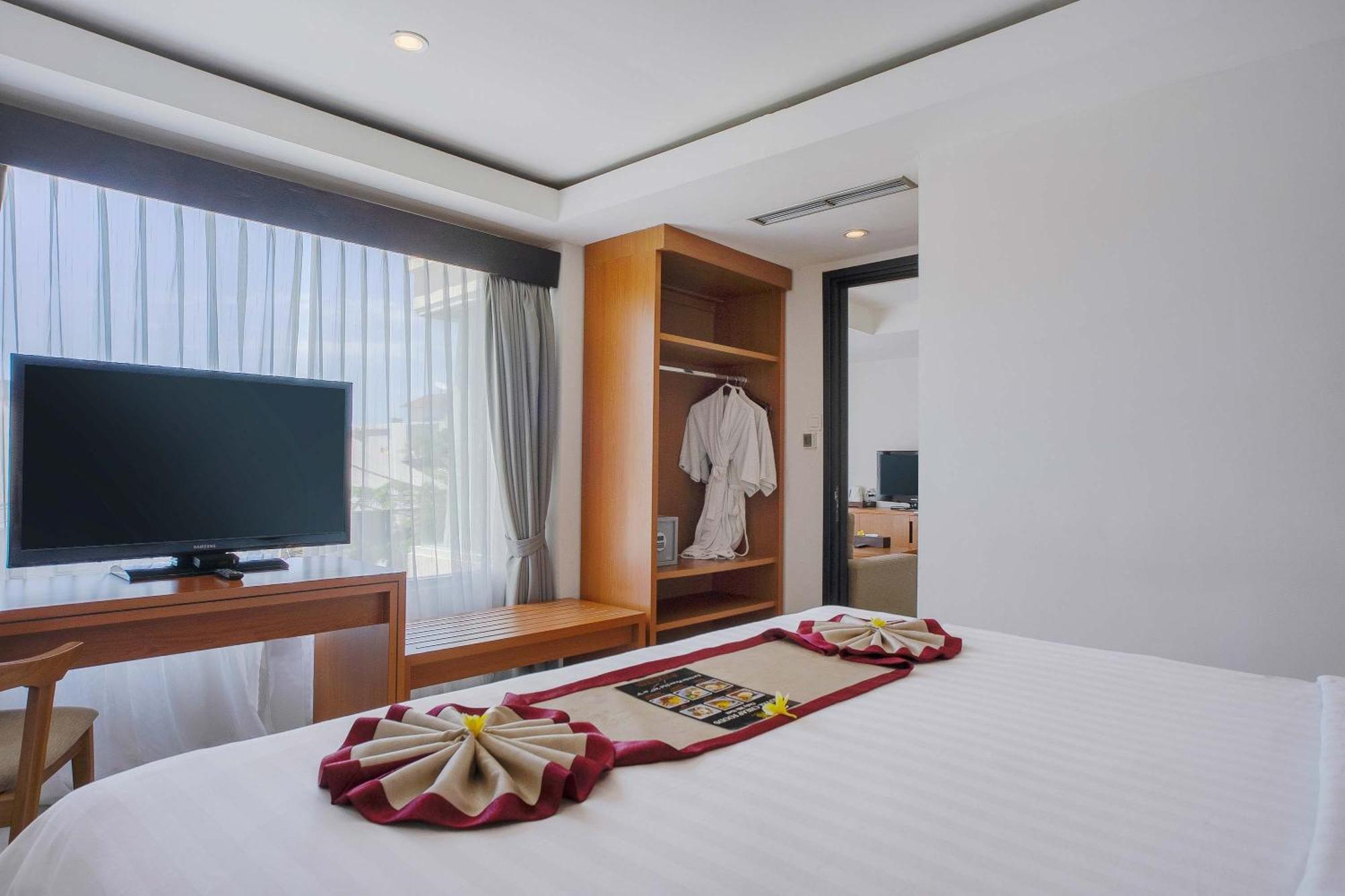 Royal Regantris Kuta Hotell Kuta Lombok Exteriör bild