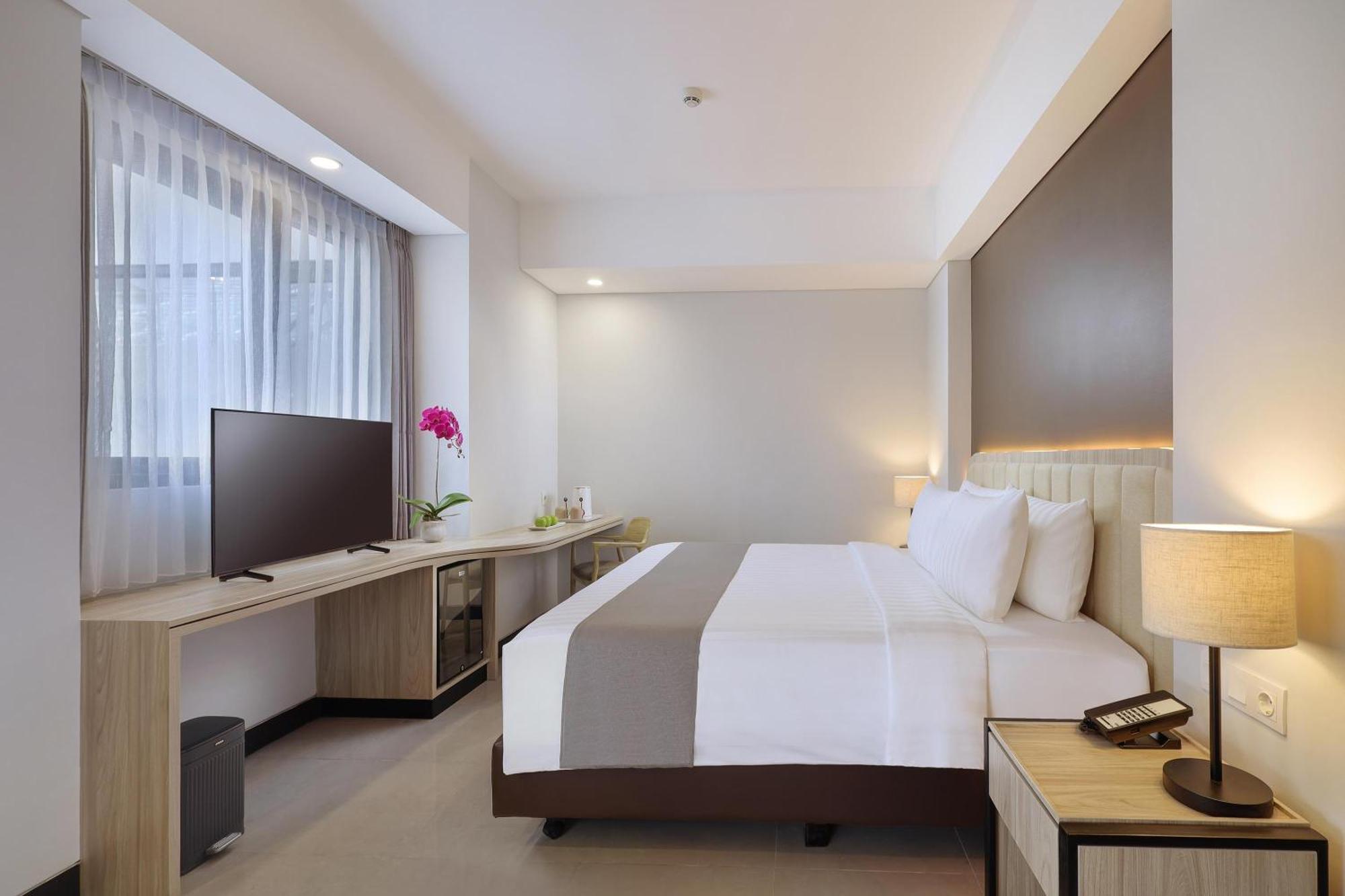 Royal Regantris Kuta Hotell Kuta Lombok Exteriör bild