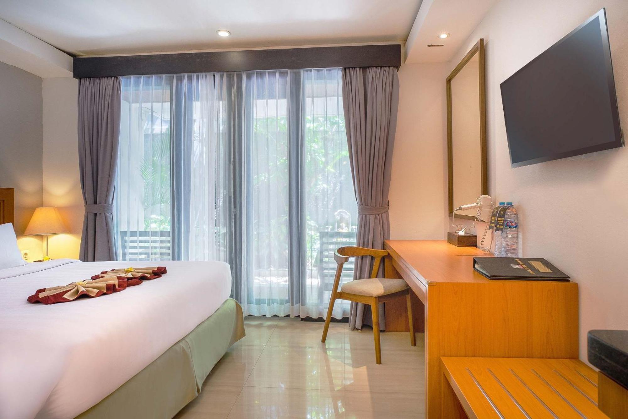 Royal Regantris Kuta Hotell Kuta Lombok Exteriör bild