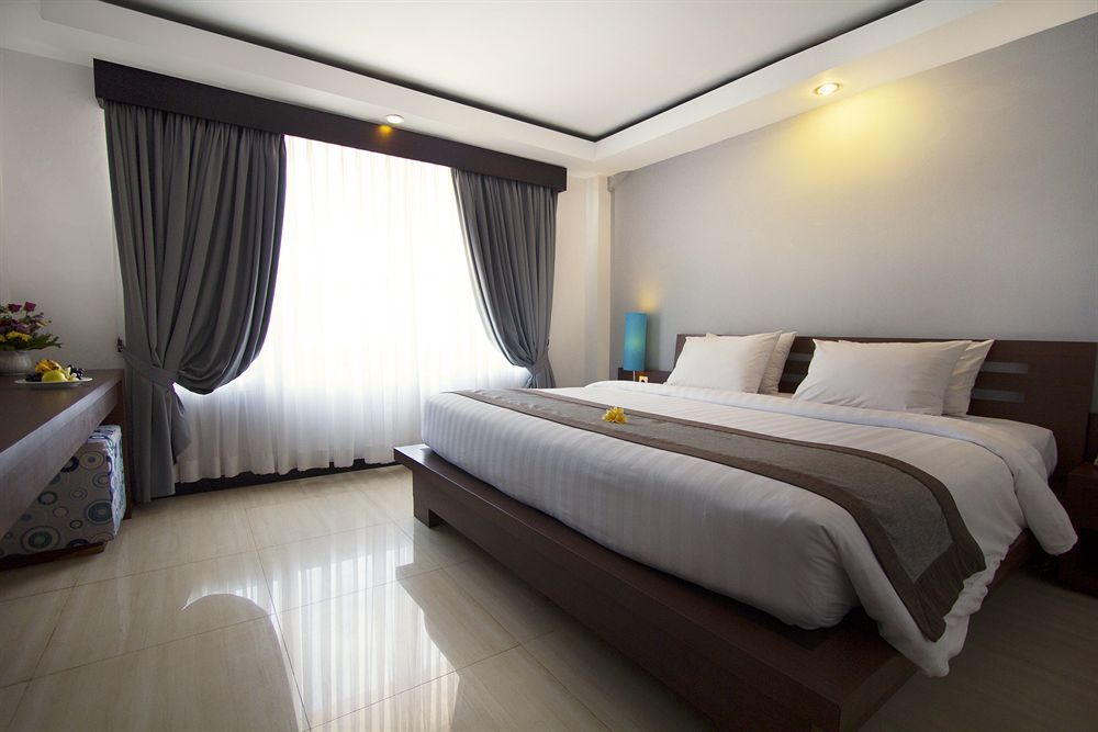 Royal Regantris Kuta Hotell Kuta Lombok Exteriör bild