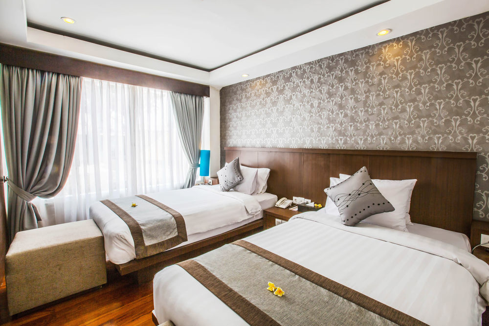Royal Regantris Kuta Hotell Kuta Lombok Exteriör bild
